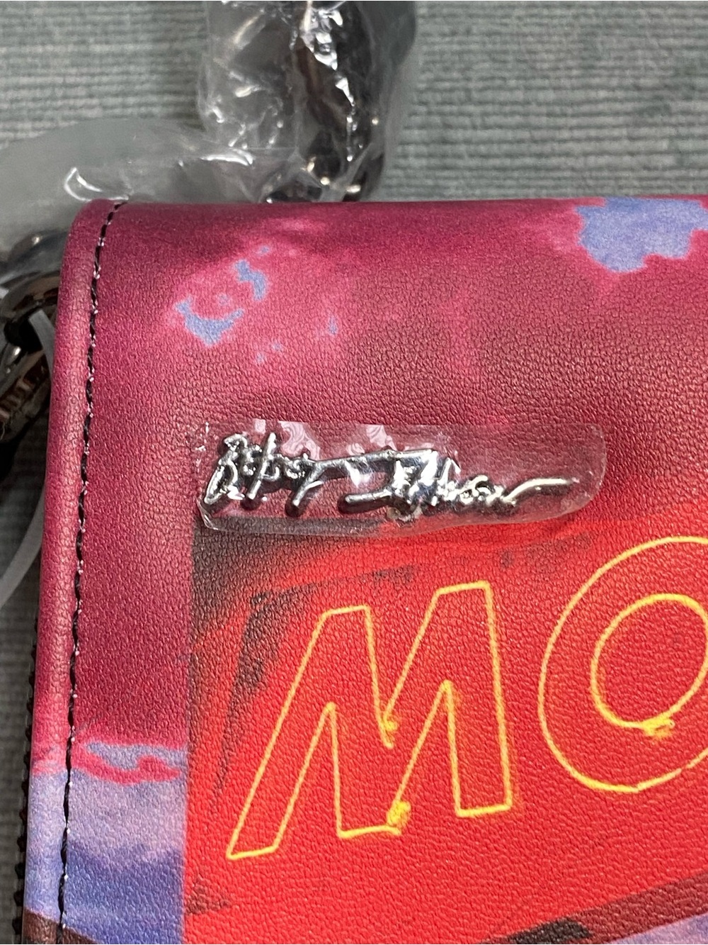 Betsey Johnson NWT Vacay Far Away 'Motel De Mars' Graphic Crossbody rare - Picture 5 of 17